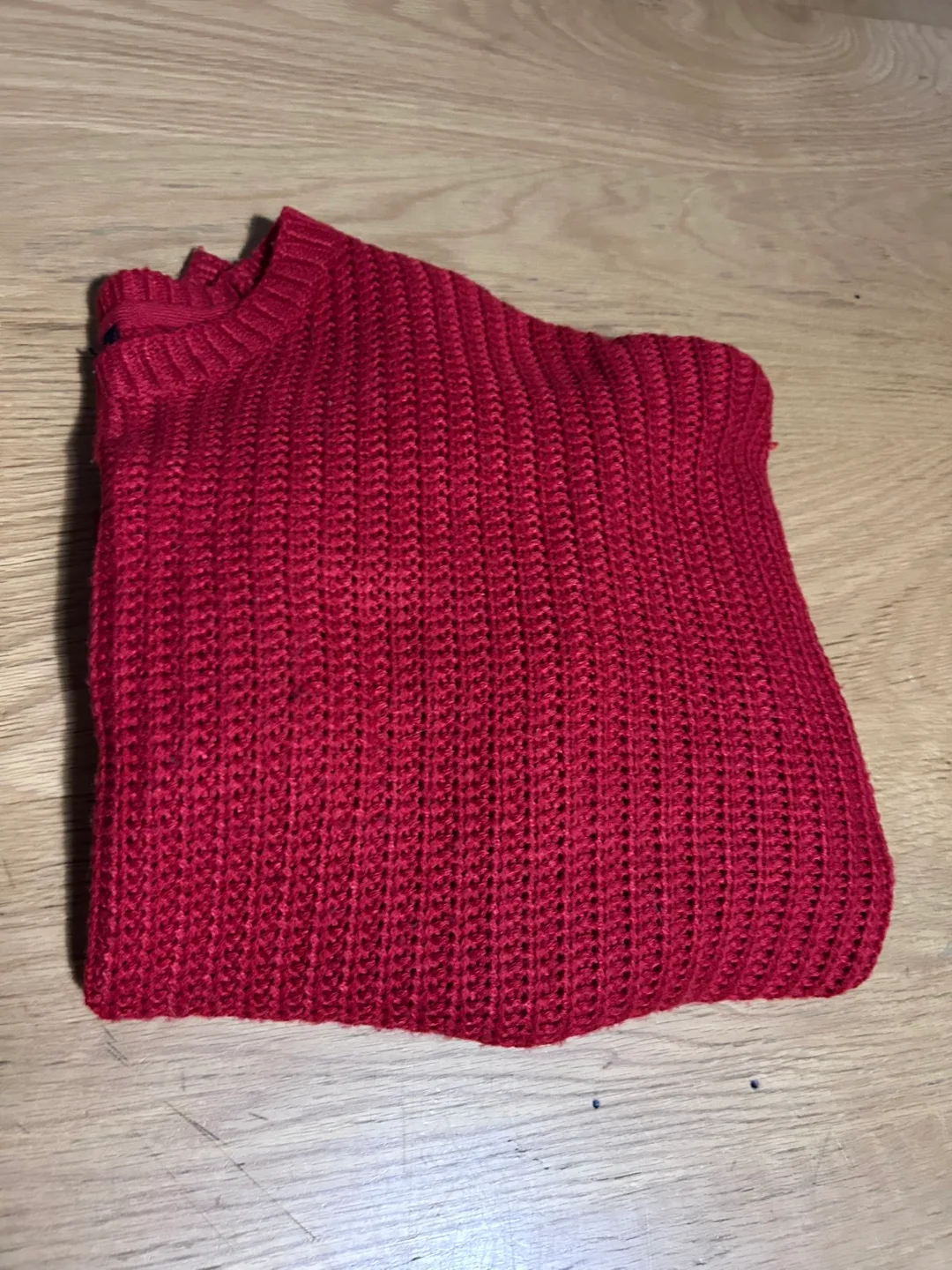 Red Knit Sweater image indicator(2)
