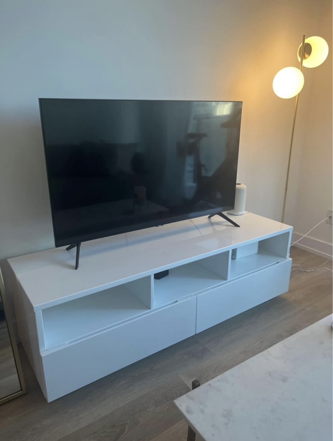 Chill 60" White High-Gloss Media Console - photo 3