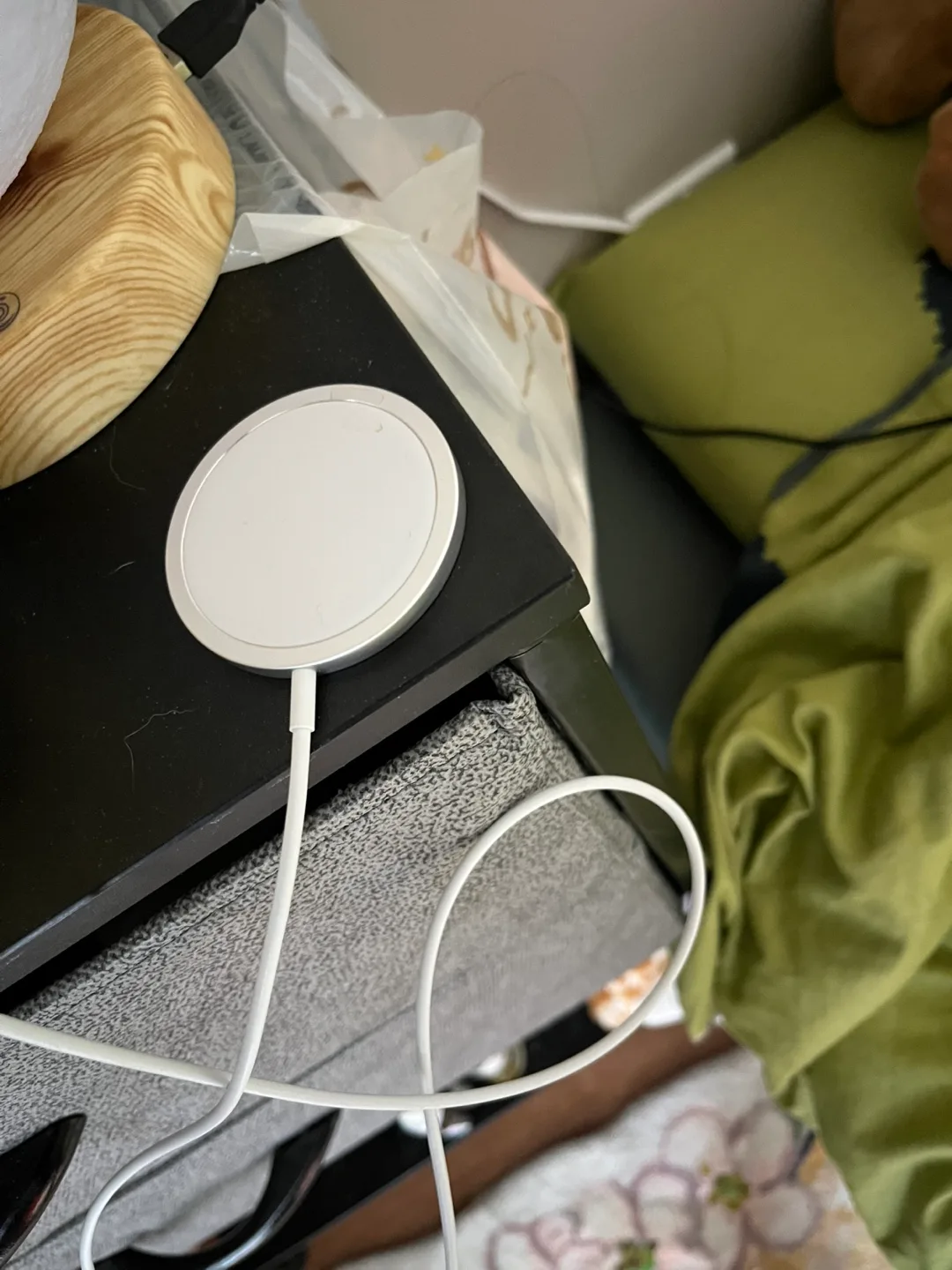 Apple MagSafe Charger (1m) image indicator(3)