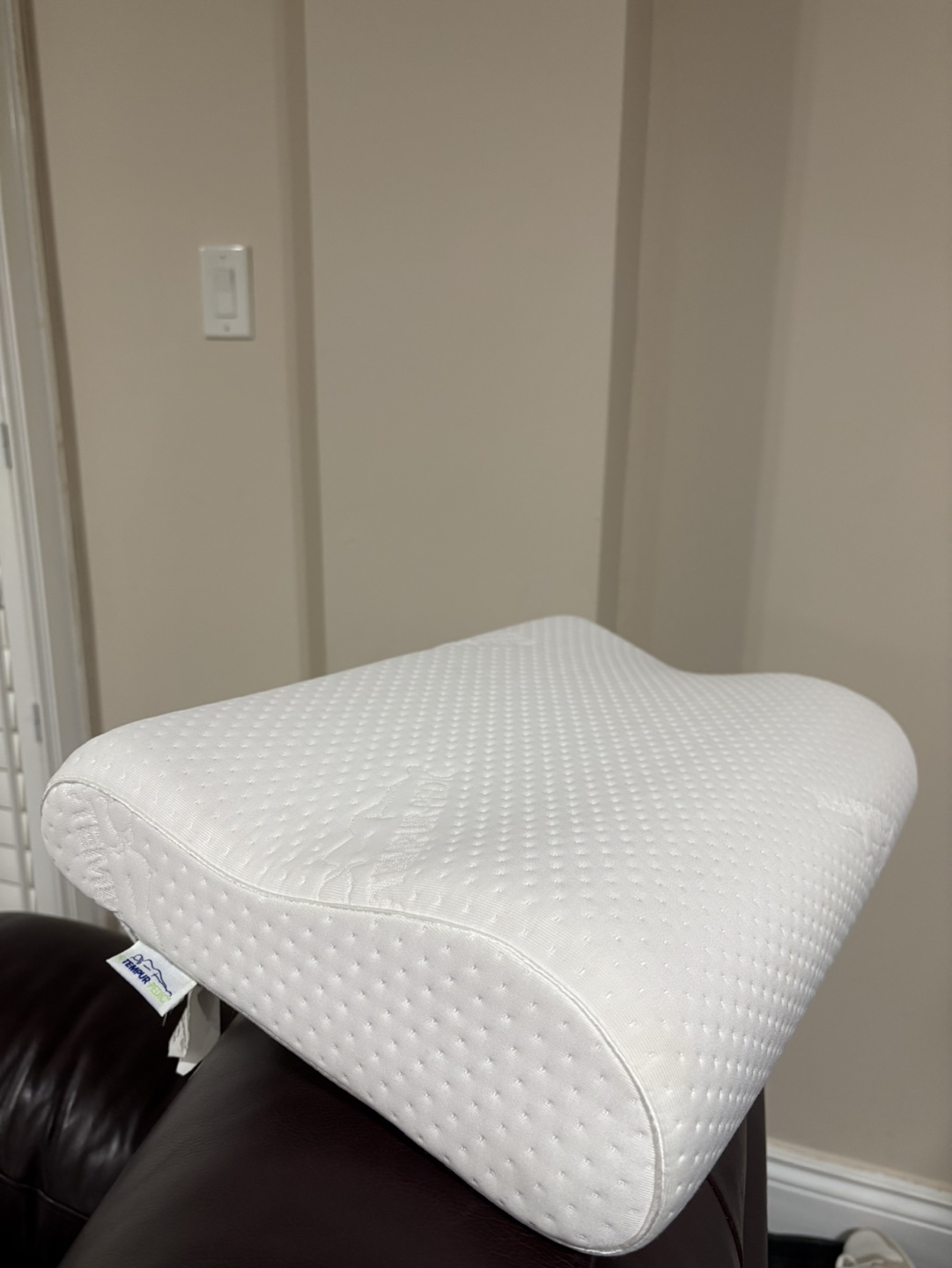 Tempur-Pedic Contour Pillow (unused/new) - photo 3