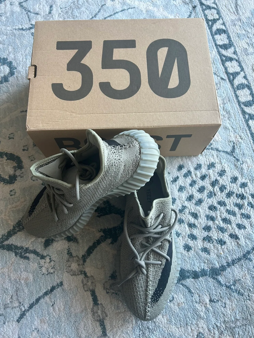 Yeezy Boost 350 V2 'Granite' Size 10 1/2 image indicator(5)