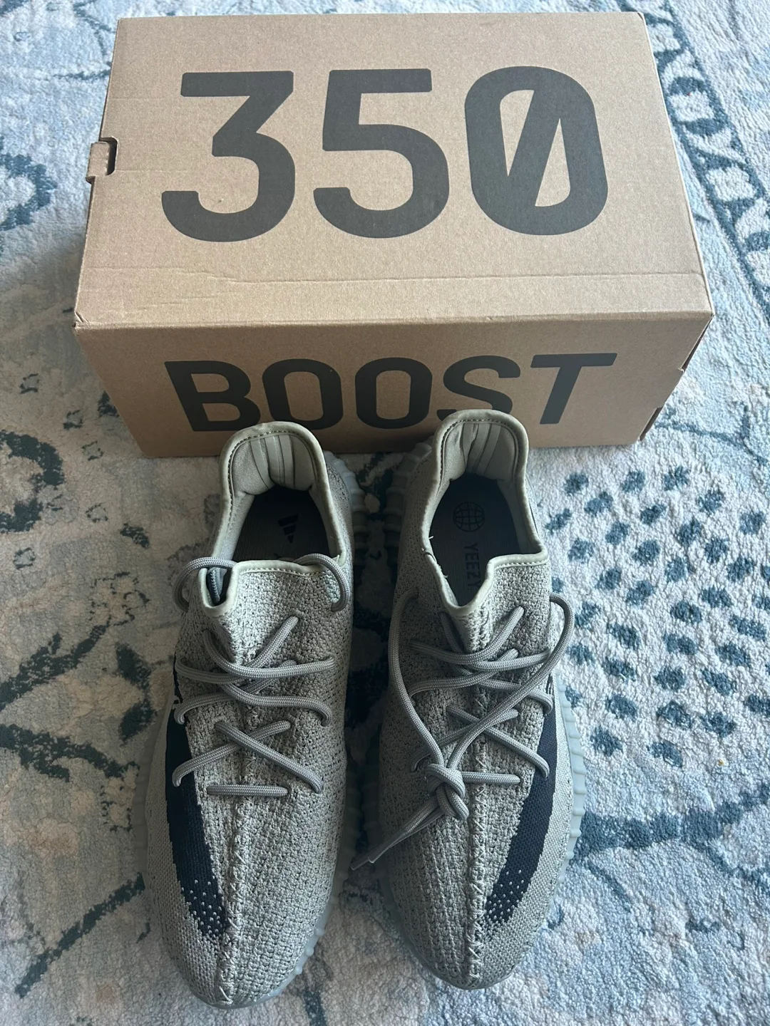 Yeezy Boost 350 V2 'Granite' Size 10 1/2 image indicator(4)