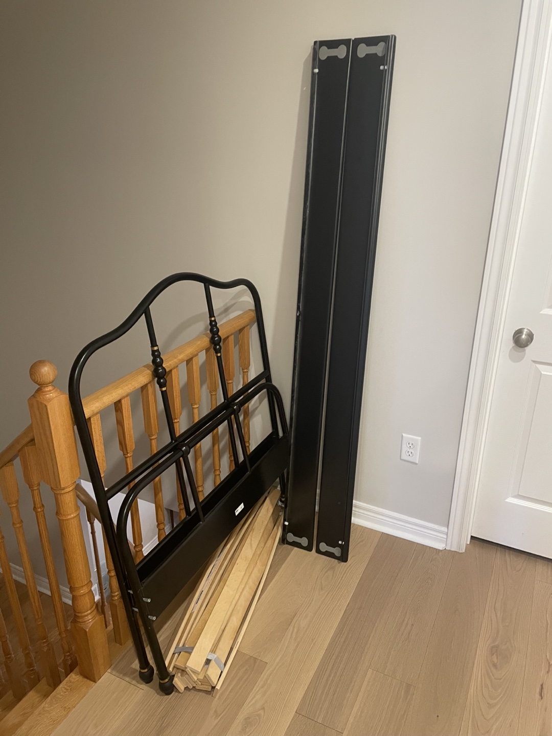 IKEA SAGSTUA Twin Black Metal Bed Frame - photo 3