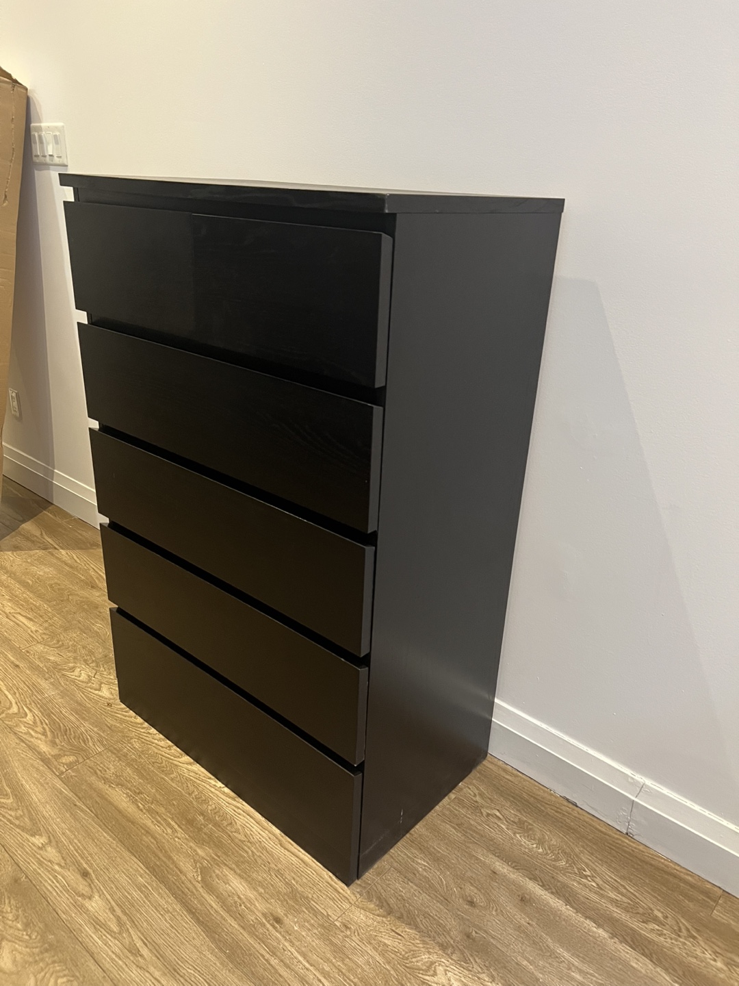 Black 6-Drawer Chest