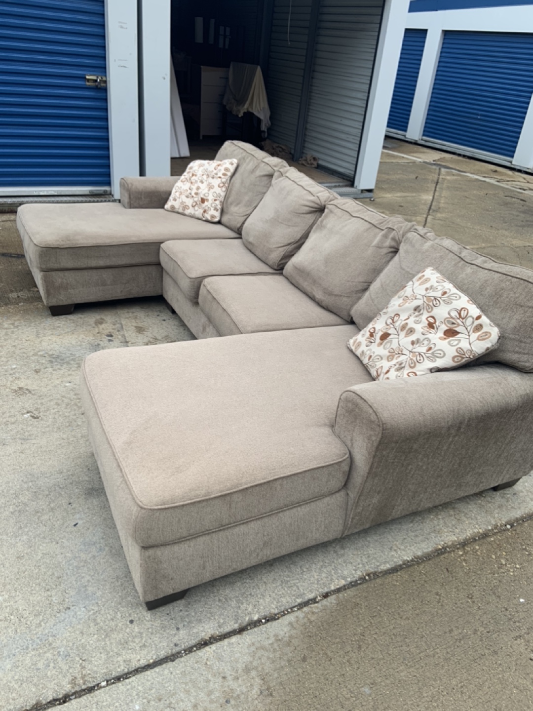 Sectional Sofa - photo 3