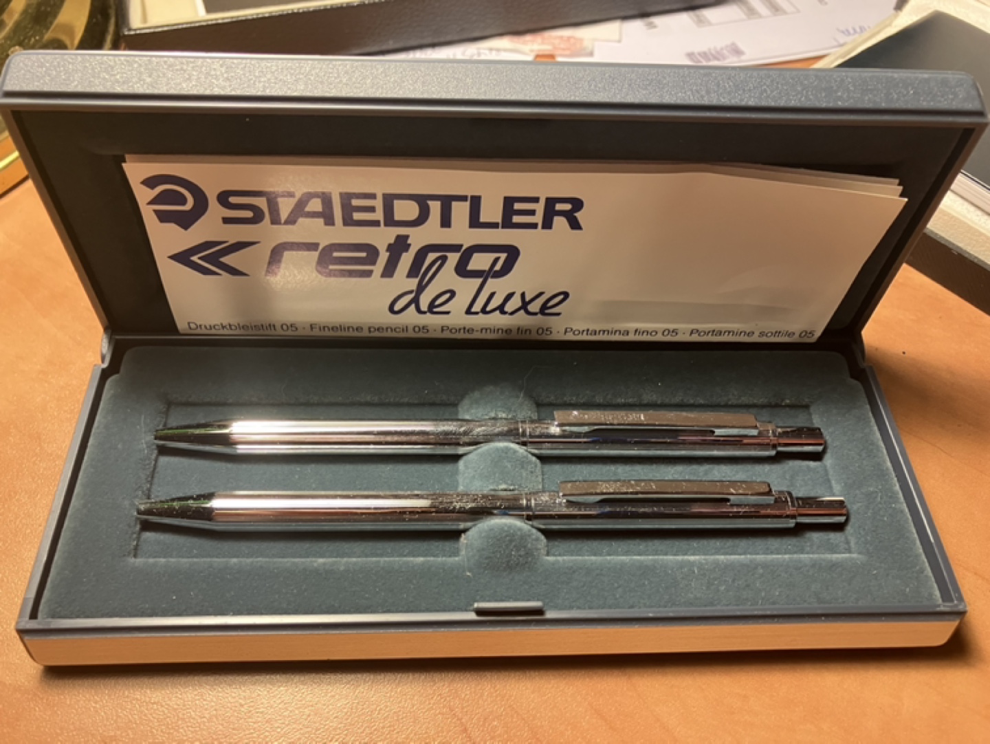 Staedtler Retro de Luxe Pen Set - photo 2