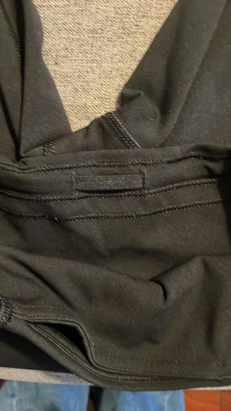 Lululemon Align Crop Black Size 6 image indicator(4)