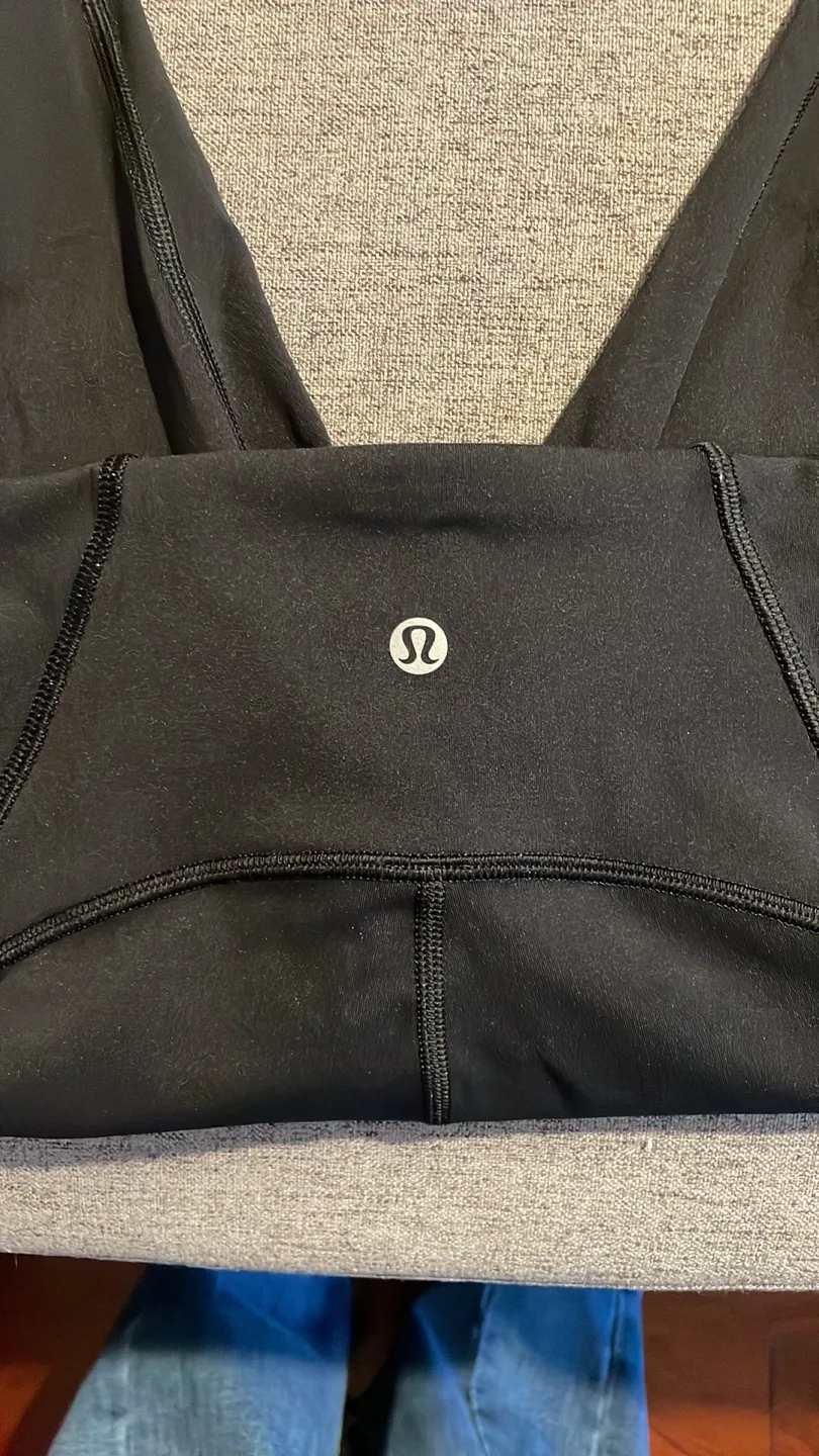 Lululemon Align Crop Black Size 6 image indicator(3)