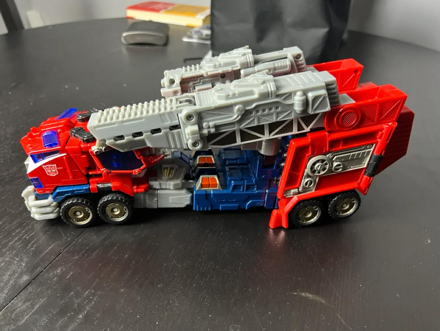 Transformers - Optimus Prime thumbnail