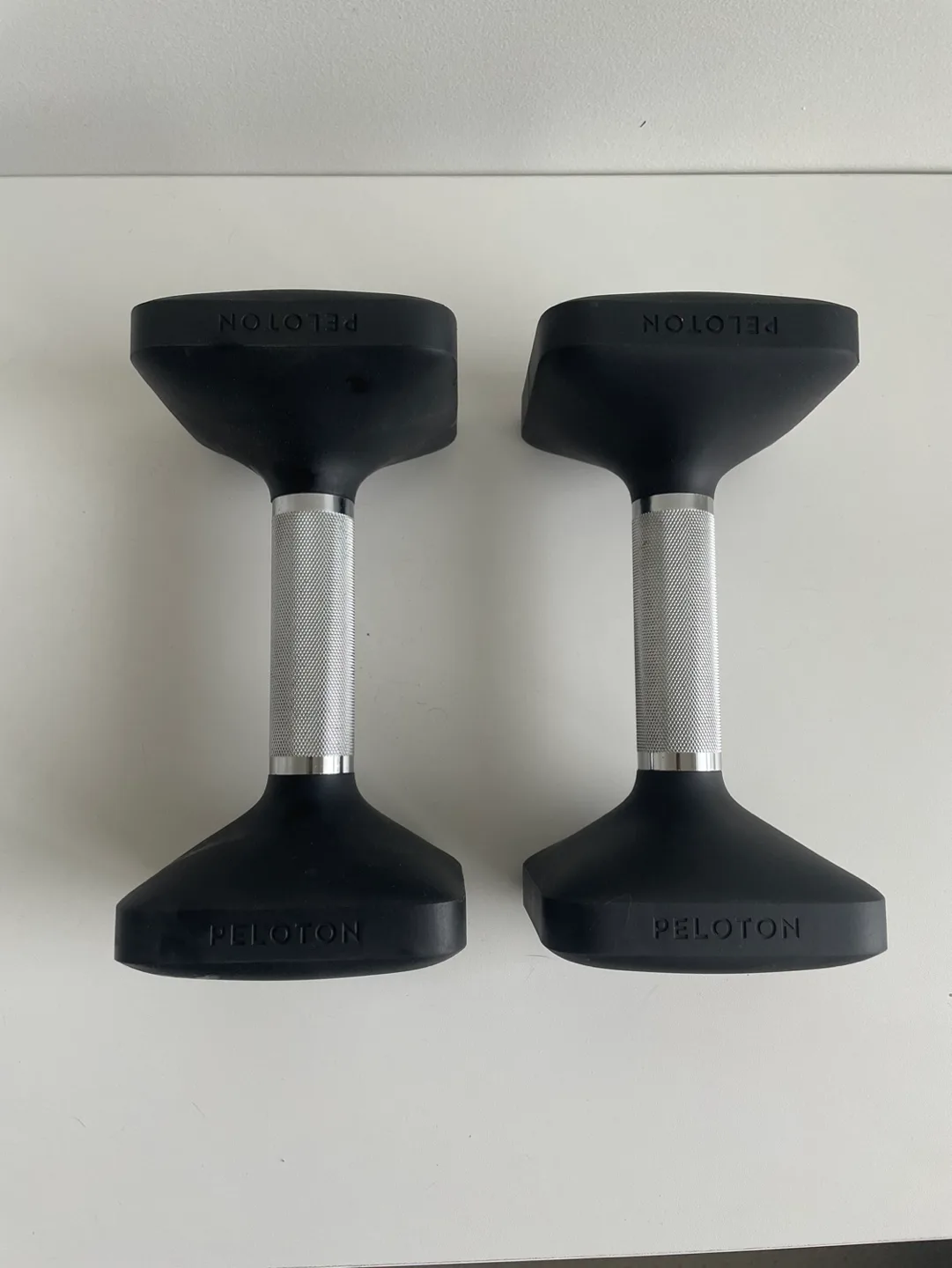 Peloton 15lb Dumbbells image indicator(3)