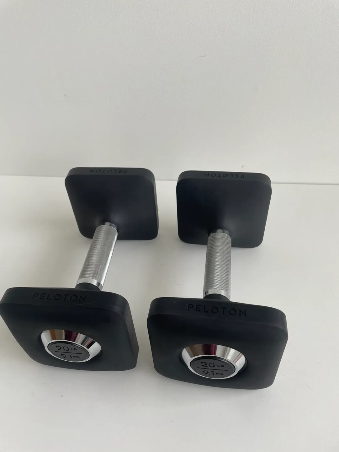 Peloton 20lb Dumbbells thumbnail