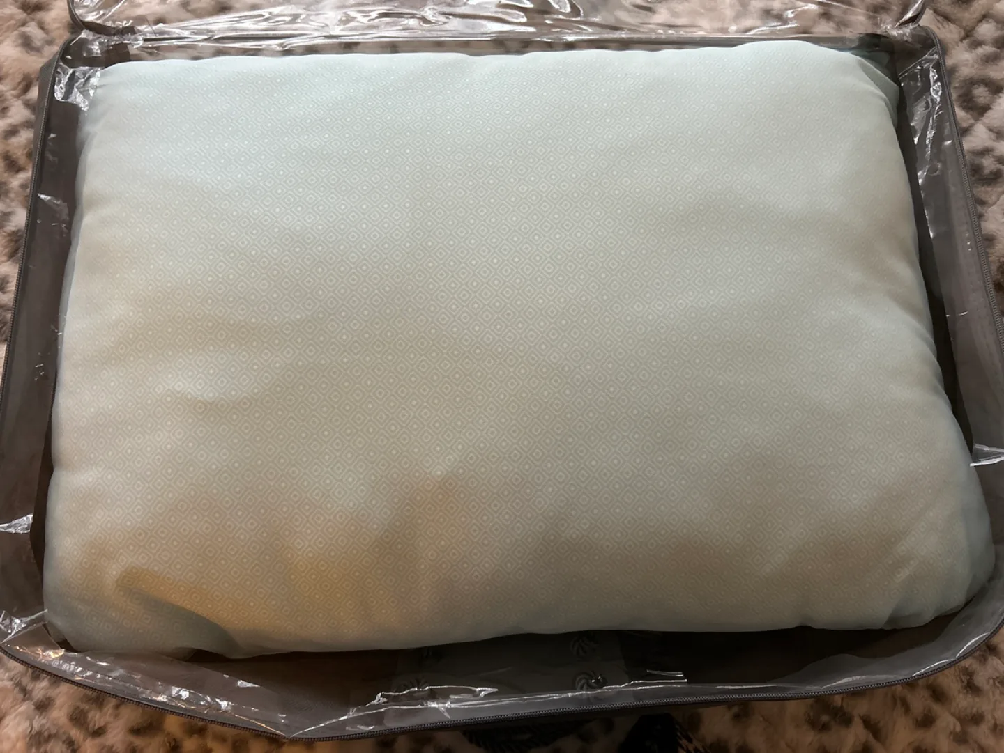 Hotel Collection Luxe Down Alternative Pillow Standard/Queen image indicator(5)