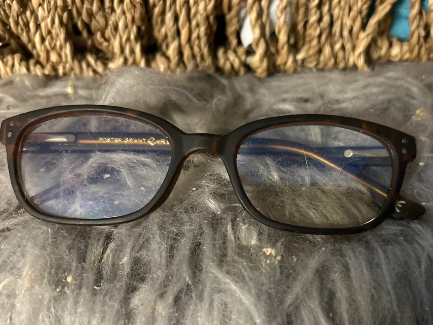 Foster Grant Readers +2.00 image indicator(4)