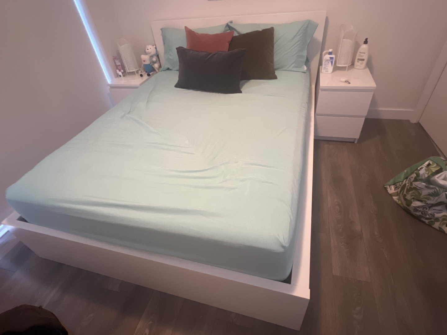 IKEA MALM Queen Bed Frame with mattress + 2 bedside tables - photo 5