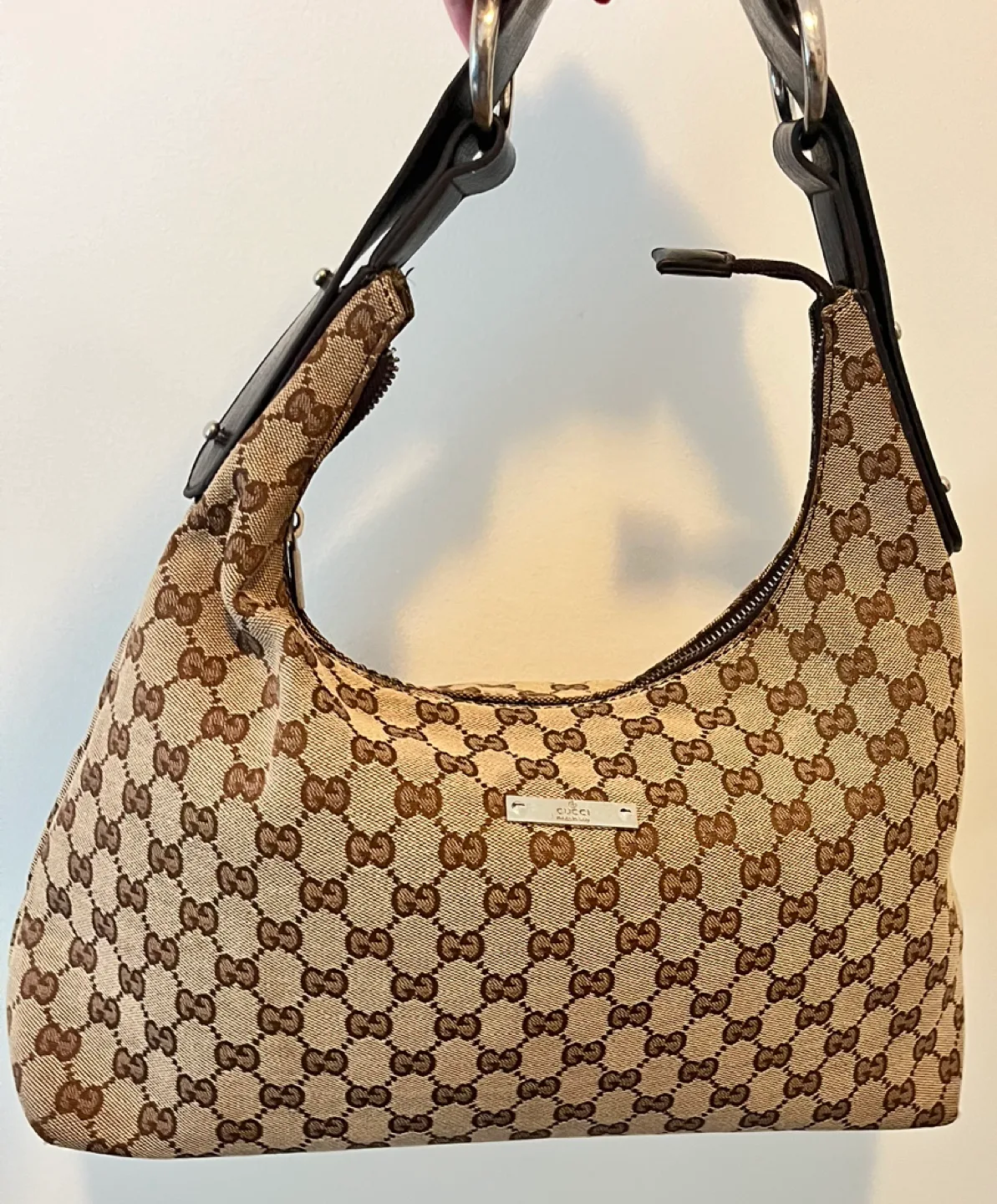 Gucci GG Canvas Shoulder Bag - Not Authentic image indicator(2)