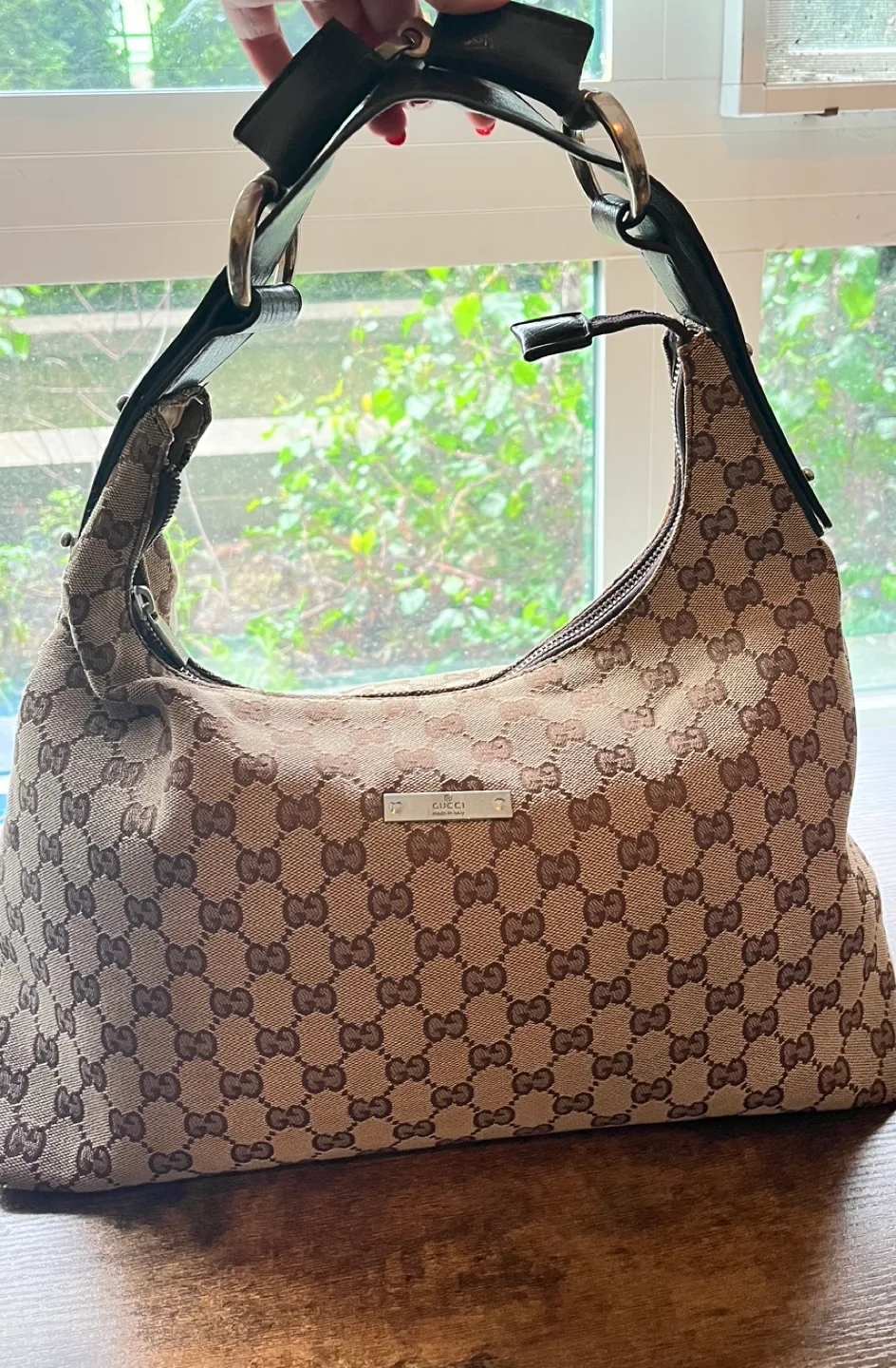 Gucci GG Canvas Shoulder Bag - Not Authentic image indicator(4)
