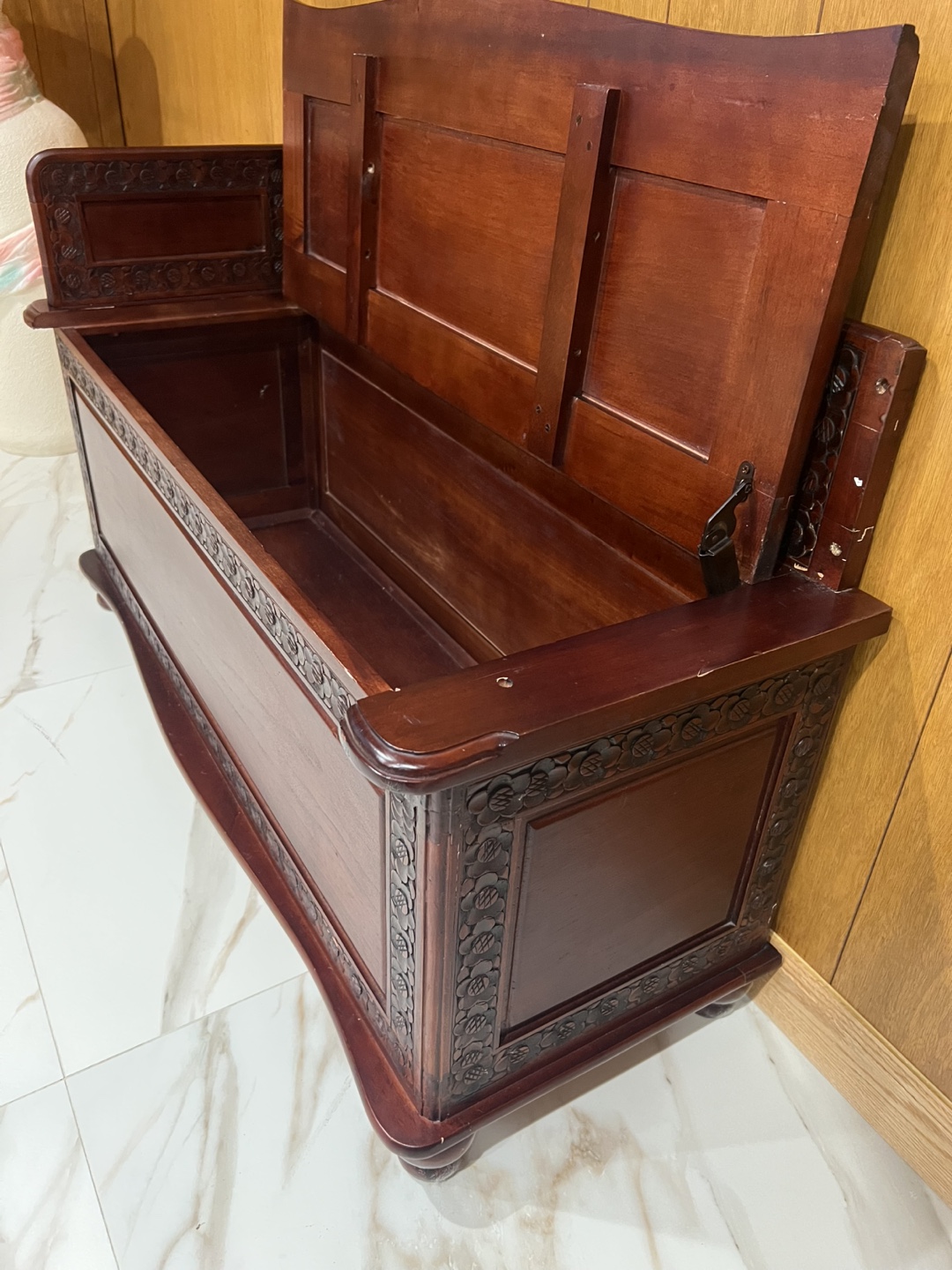 Carved Wooden Storage Bench - photo 4