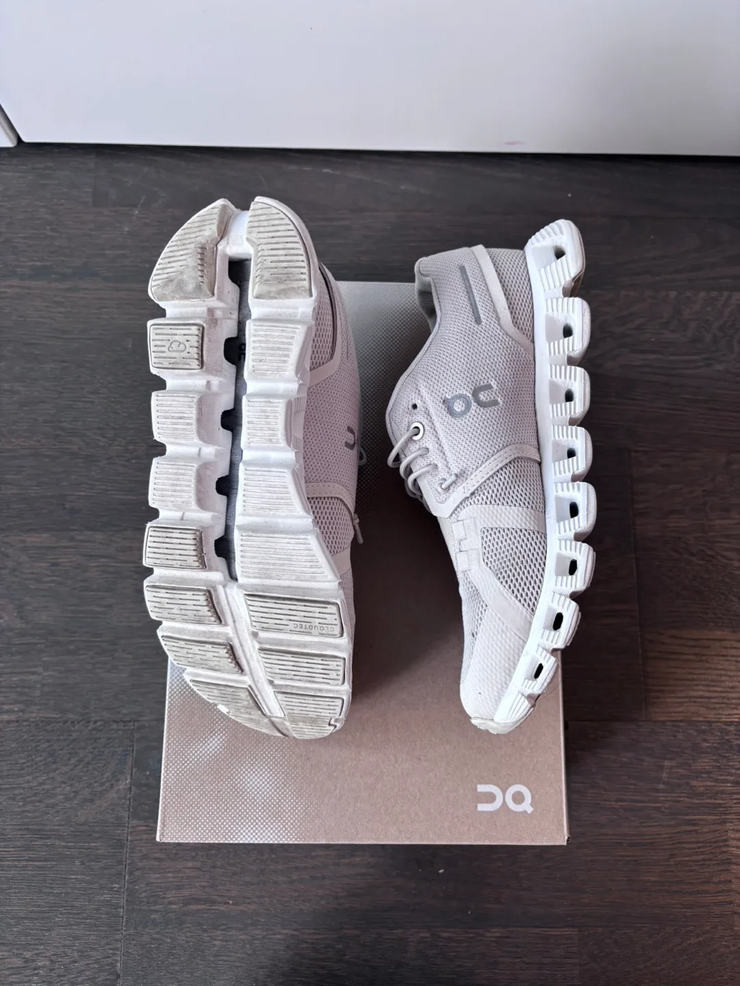 On Running Cloud 5 Running Shoes image indicator(3)