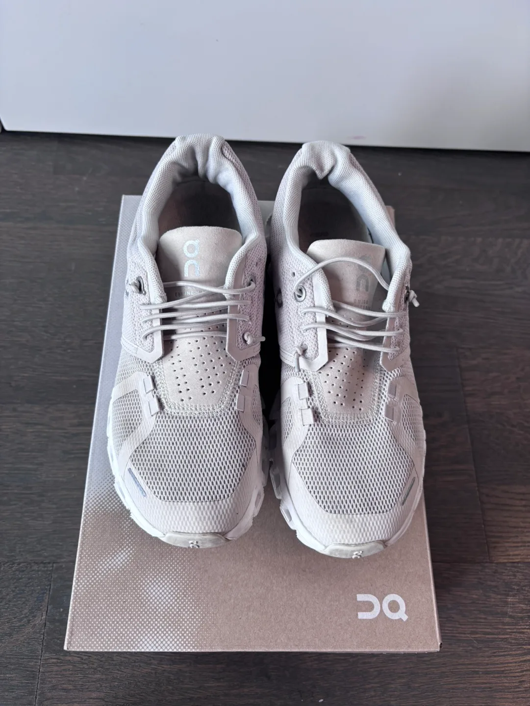 On Running Cloud 5 Running Shoes image indicator(2)