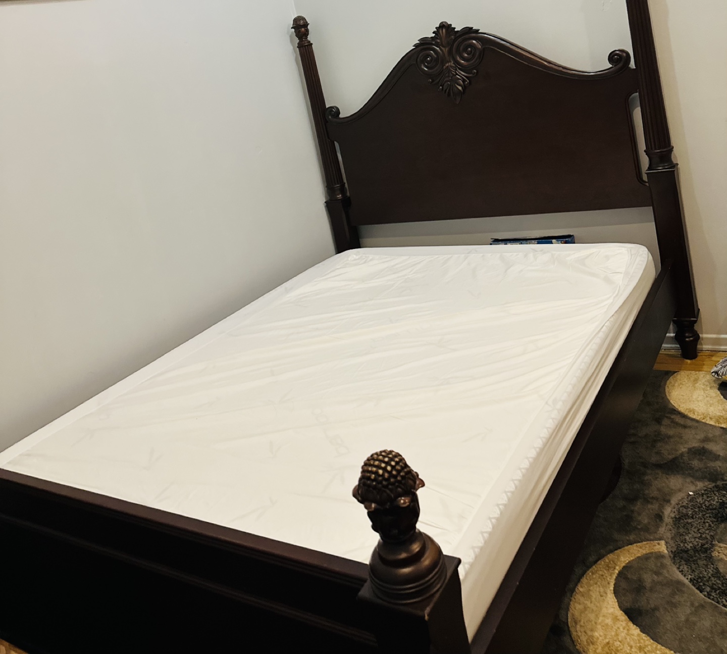 Queen Bed Frame - photo 3
