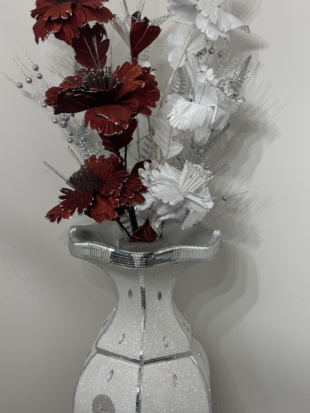 Silver Glitter Vase with Flowers