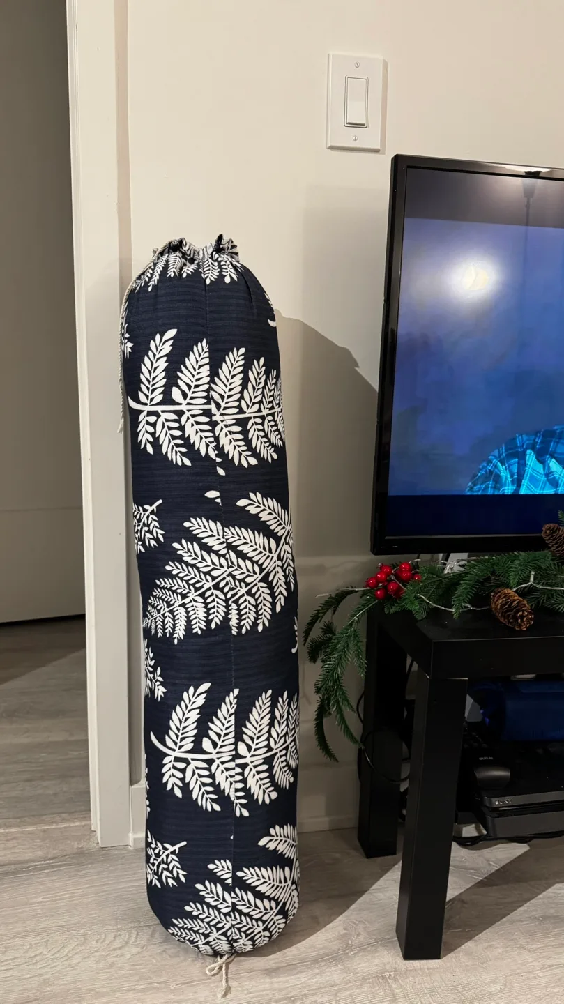 Brand New Body Pillow + 2 covers thumbnail