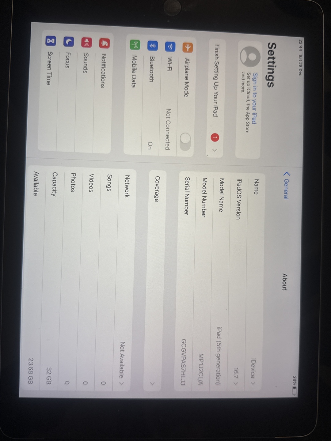 iPad 5th Generation 32GB - photo 4