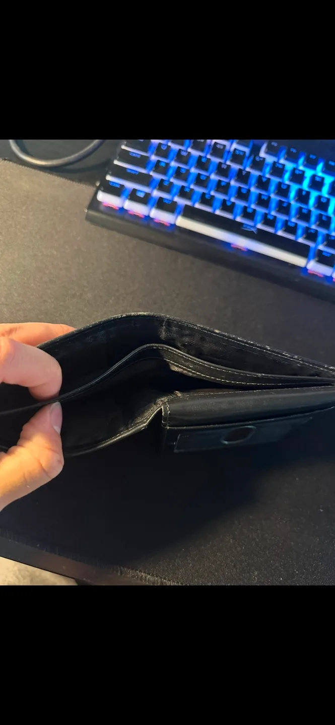 Wallet - Perry Ellis image indicator(2)