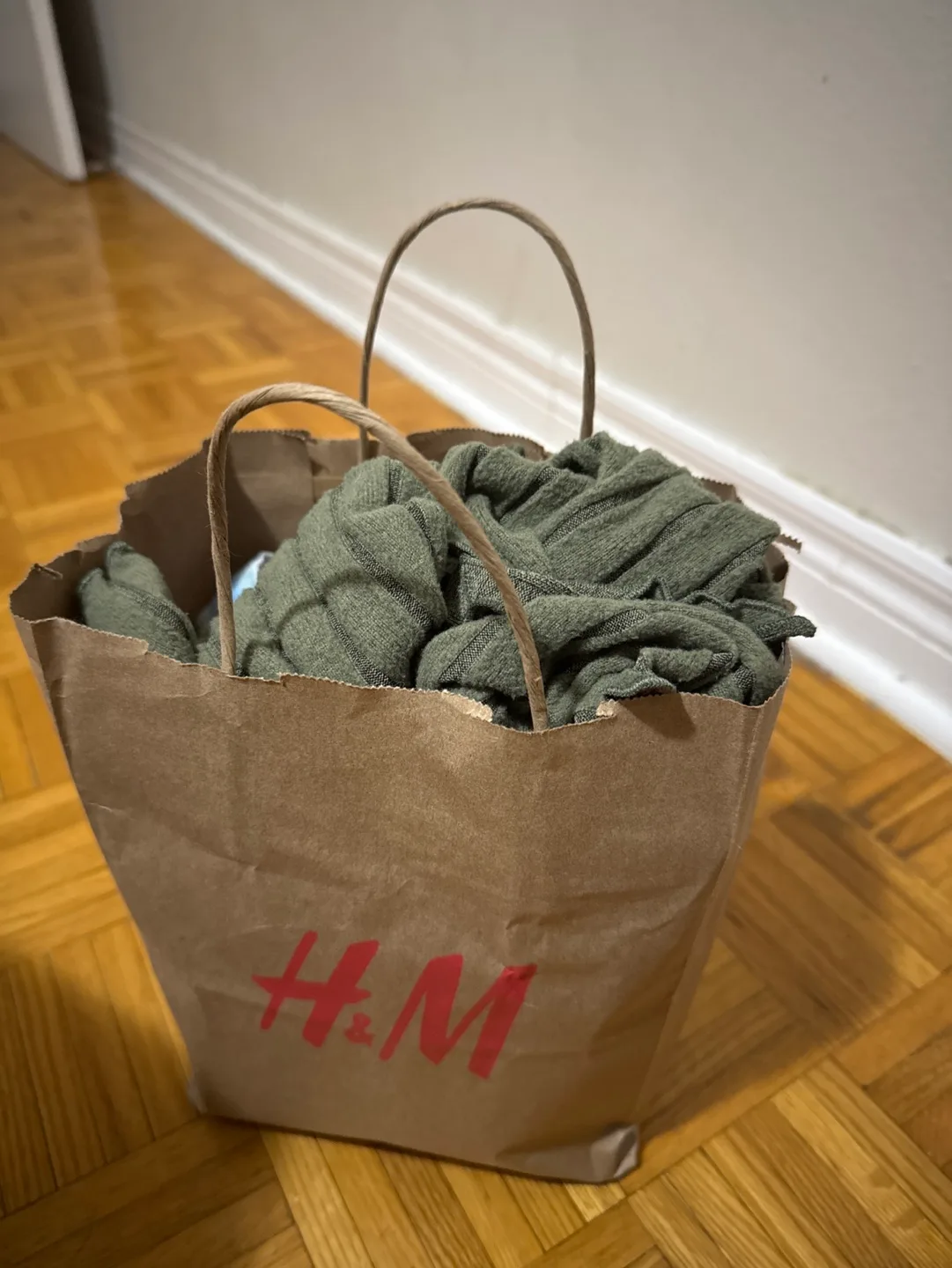 Bundle of 15 Tops - Size M &L #freecycle image indicator(2)