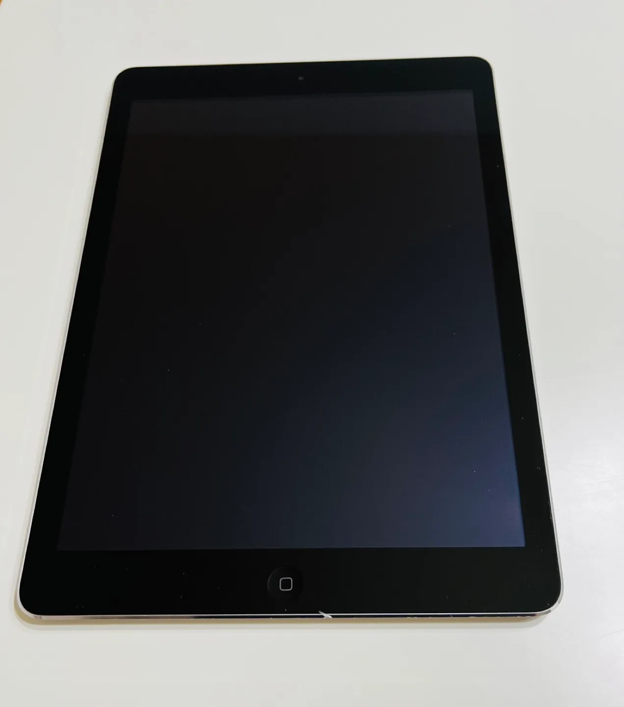 iPad 4th Gen 16GB Space Grey image indicator(2)