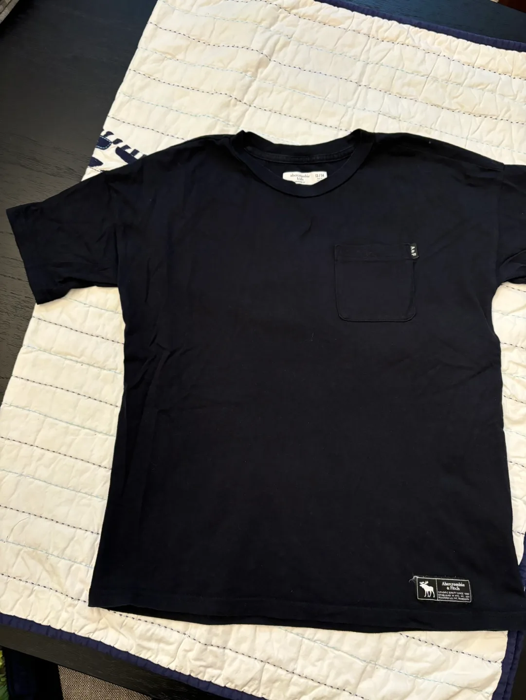 Abercrombie Boy's Tees ~ Size 13/14 ~ Black image indicator(2)