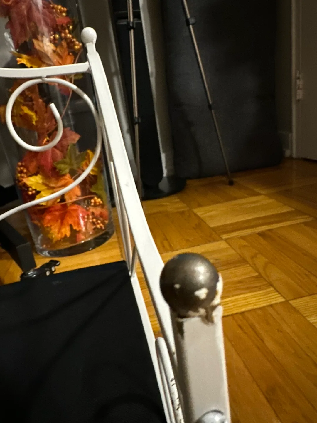 White Metal Dog Bed image indicator(5)