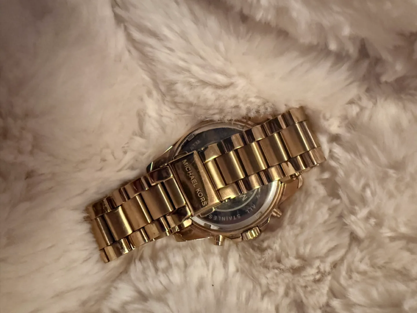 Michael kors watch image indicator(2)