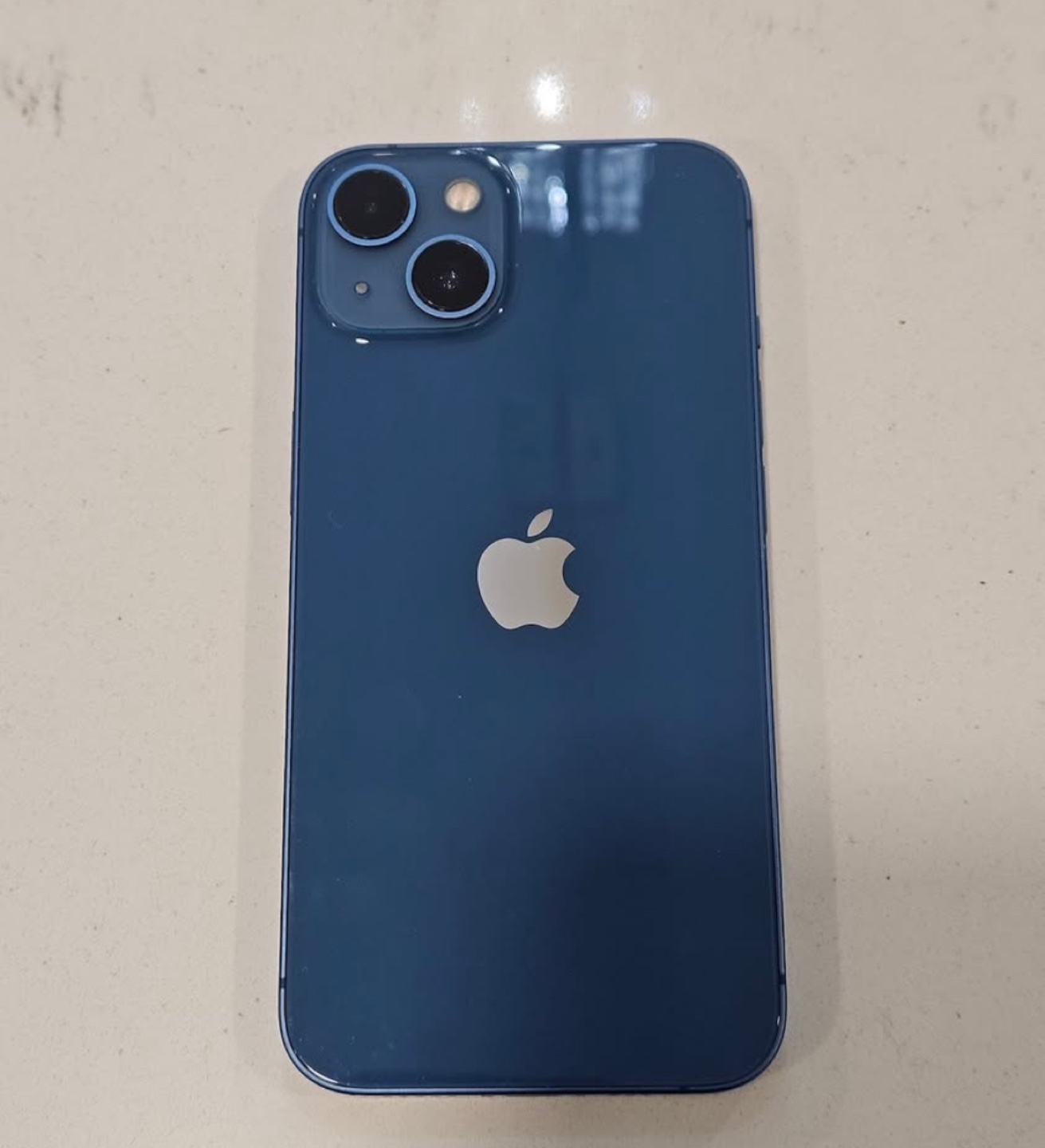 iPhone 13 (128GB) Excellent condition - photo 3