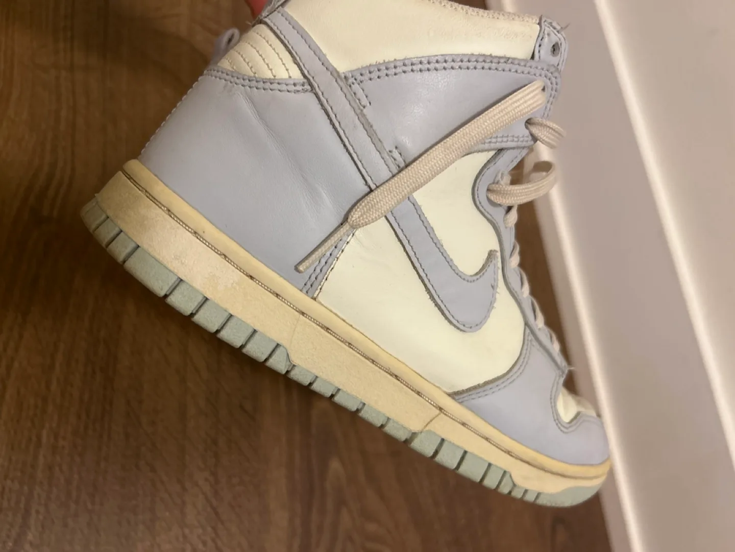 Nike Wmns Dunk High 'Football Grey' - Size 6 W image indicator(3)