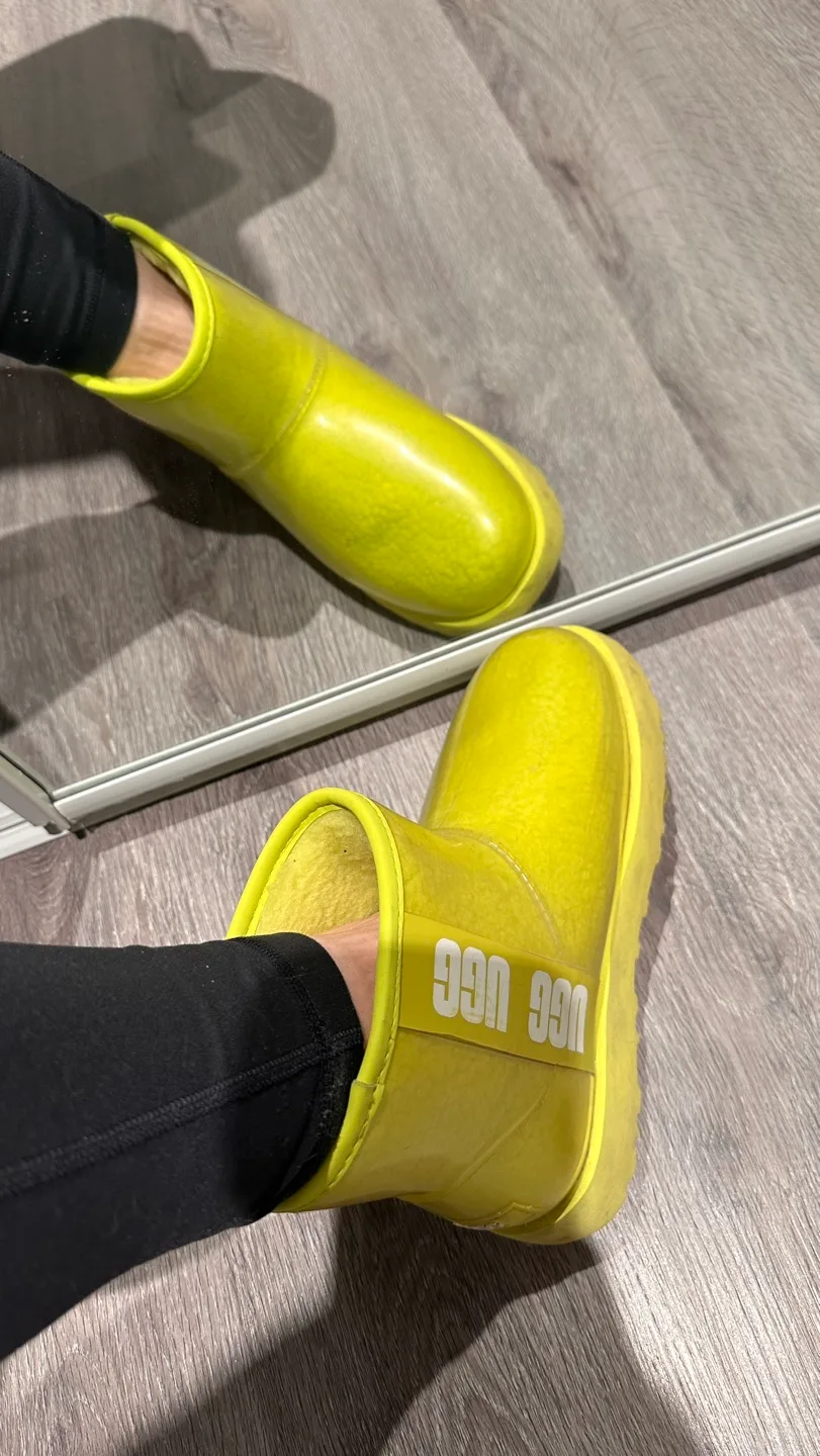 UGG Yellow Rain Boots image indicator(3)