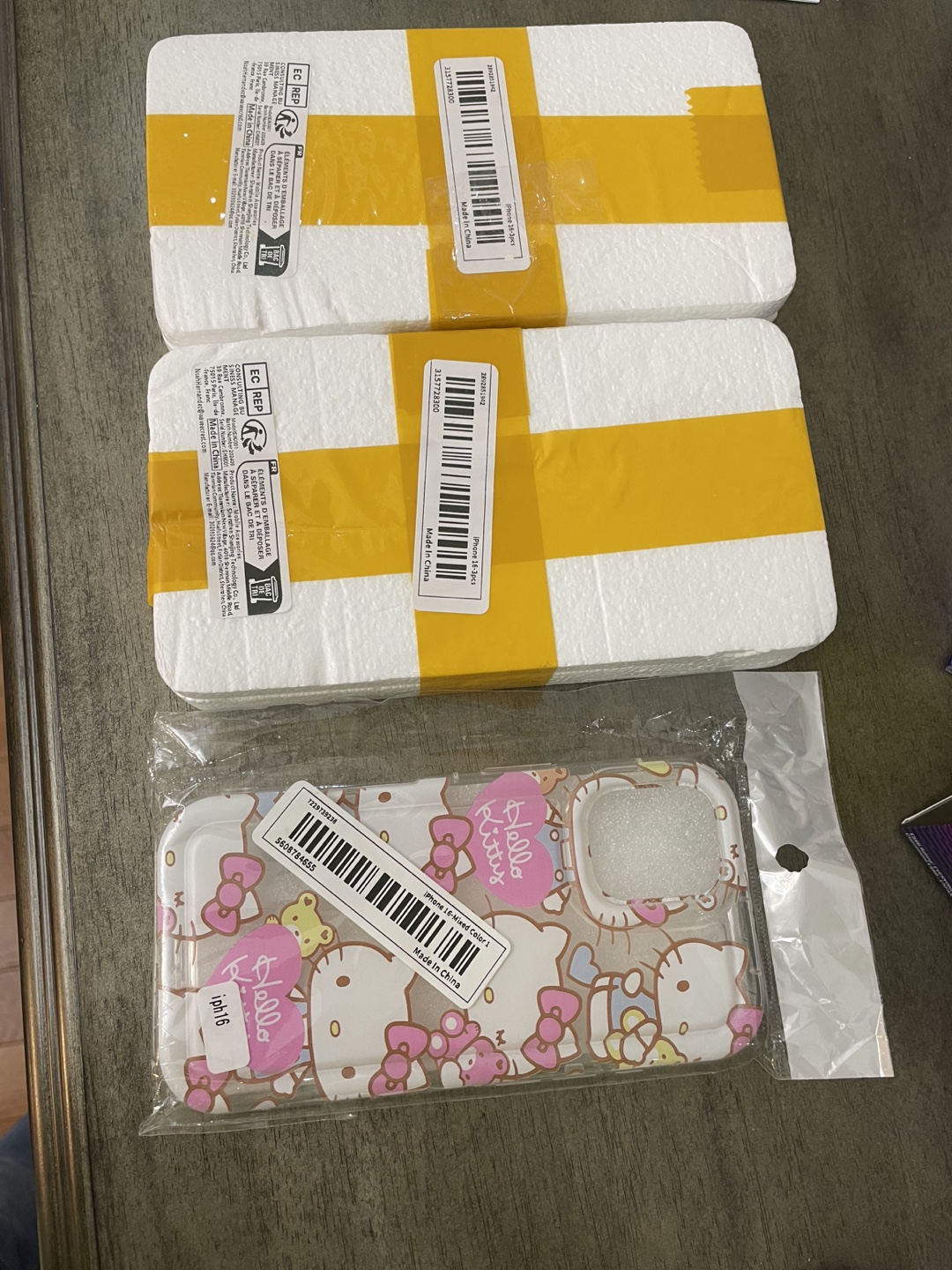 ** Brand New** Hello Kitty iPhone 16 Case