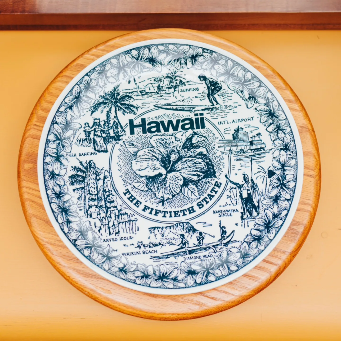 Vintage Decor — Downtown Toronto image indicator(2)