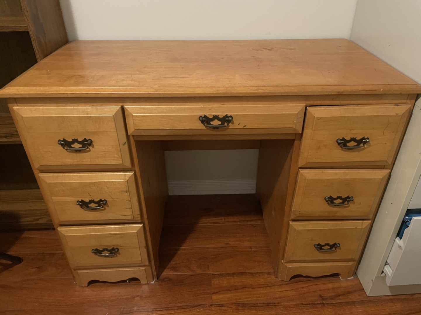Wooden Desk with 5 Drawers