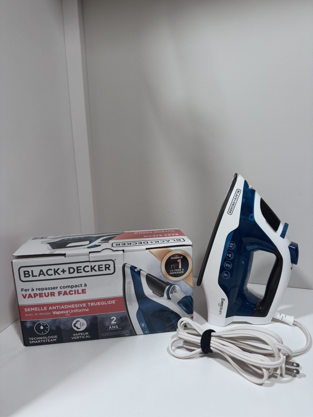 Black + Decker Steam Iron - photo 2