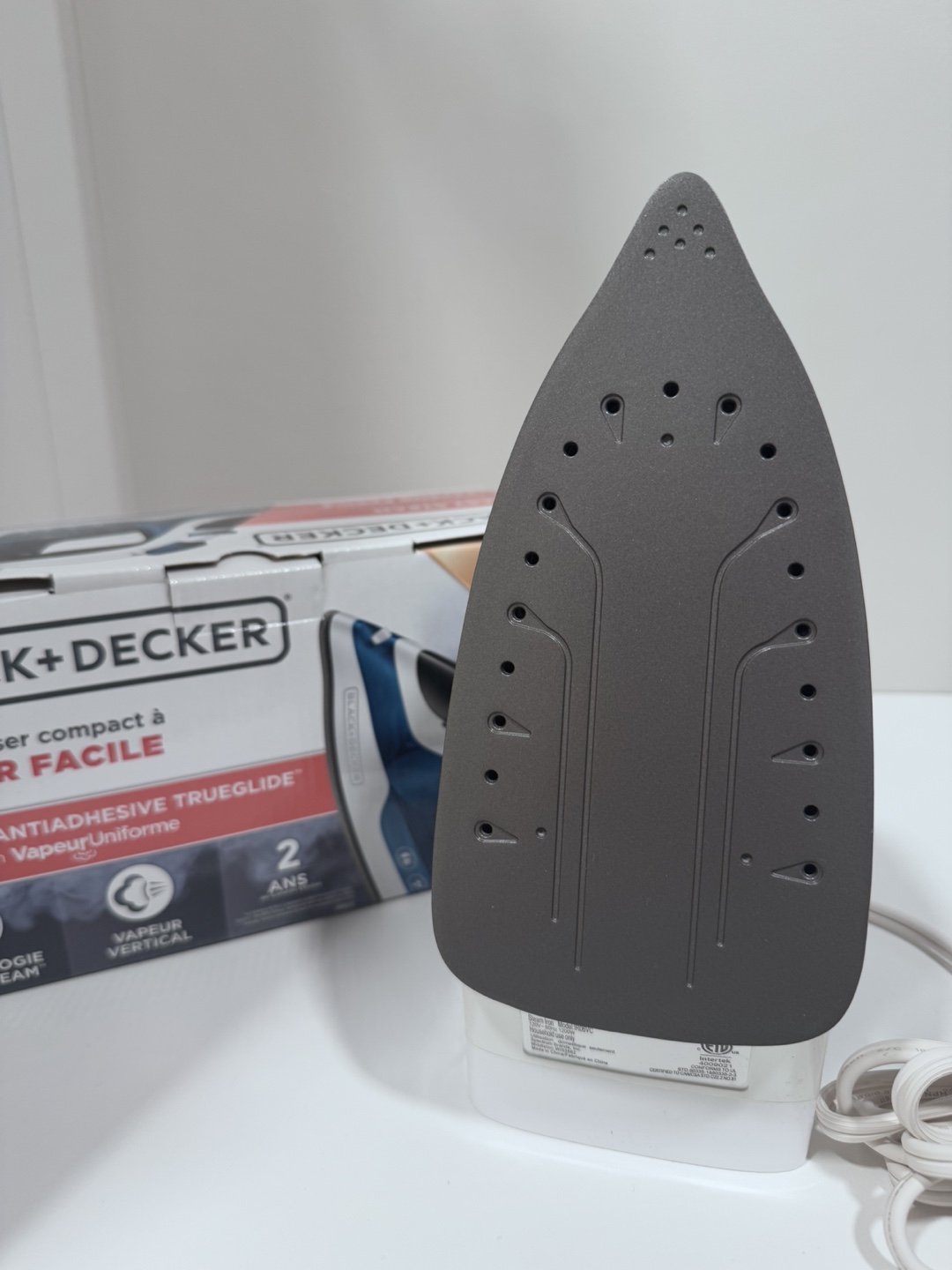 Black + Decker Steam Iron - photo 3