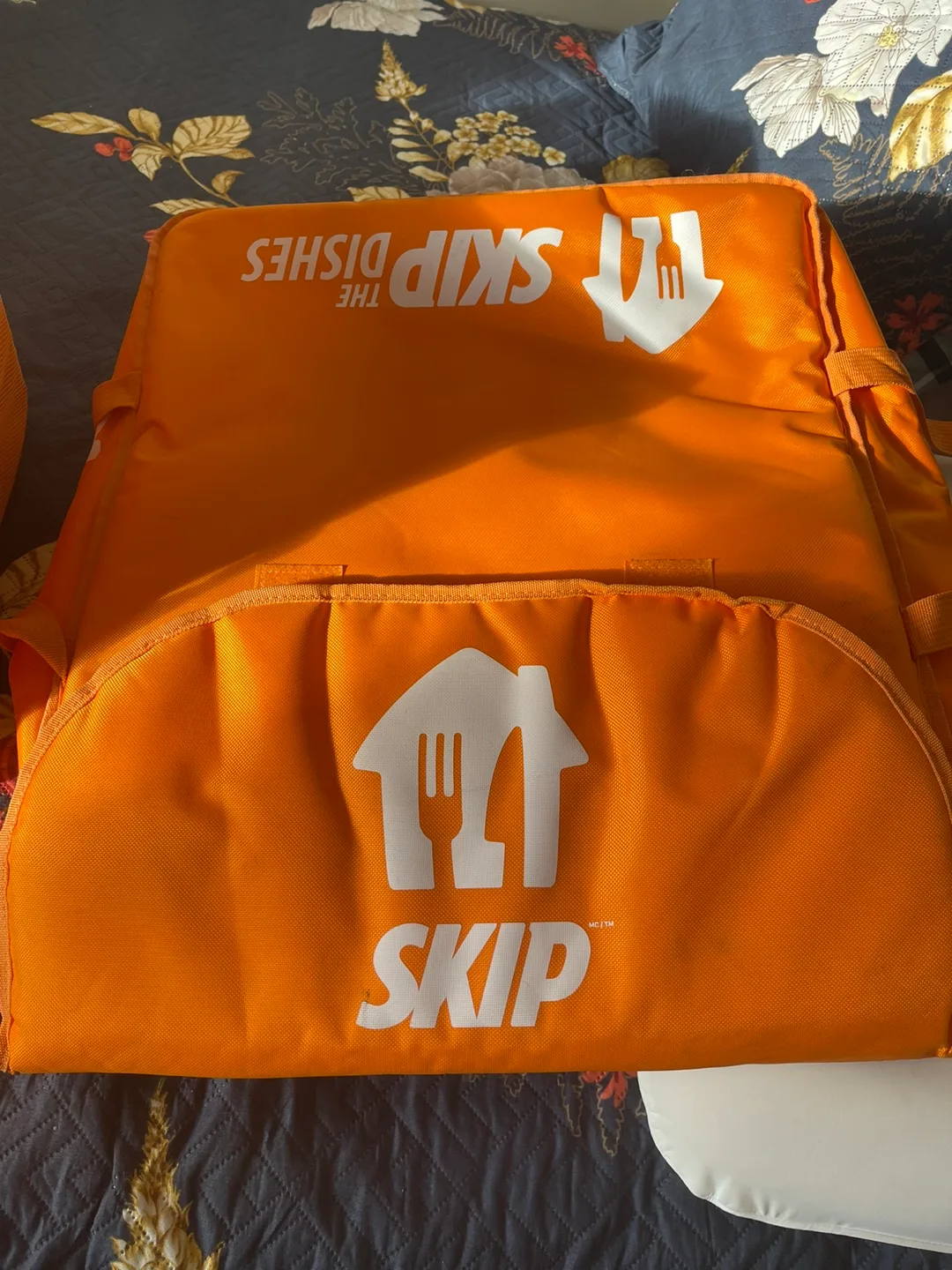 Skip The Dishes Delivery Bag image indicator(4)