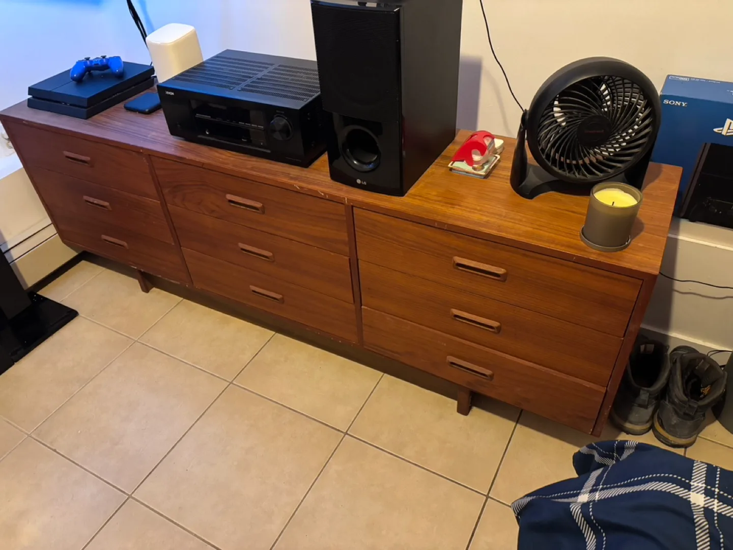 Mid Century Modern Dresser image indicator(2)