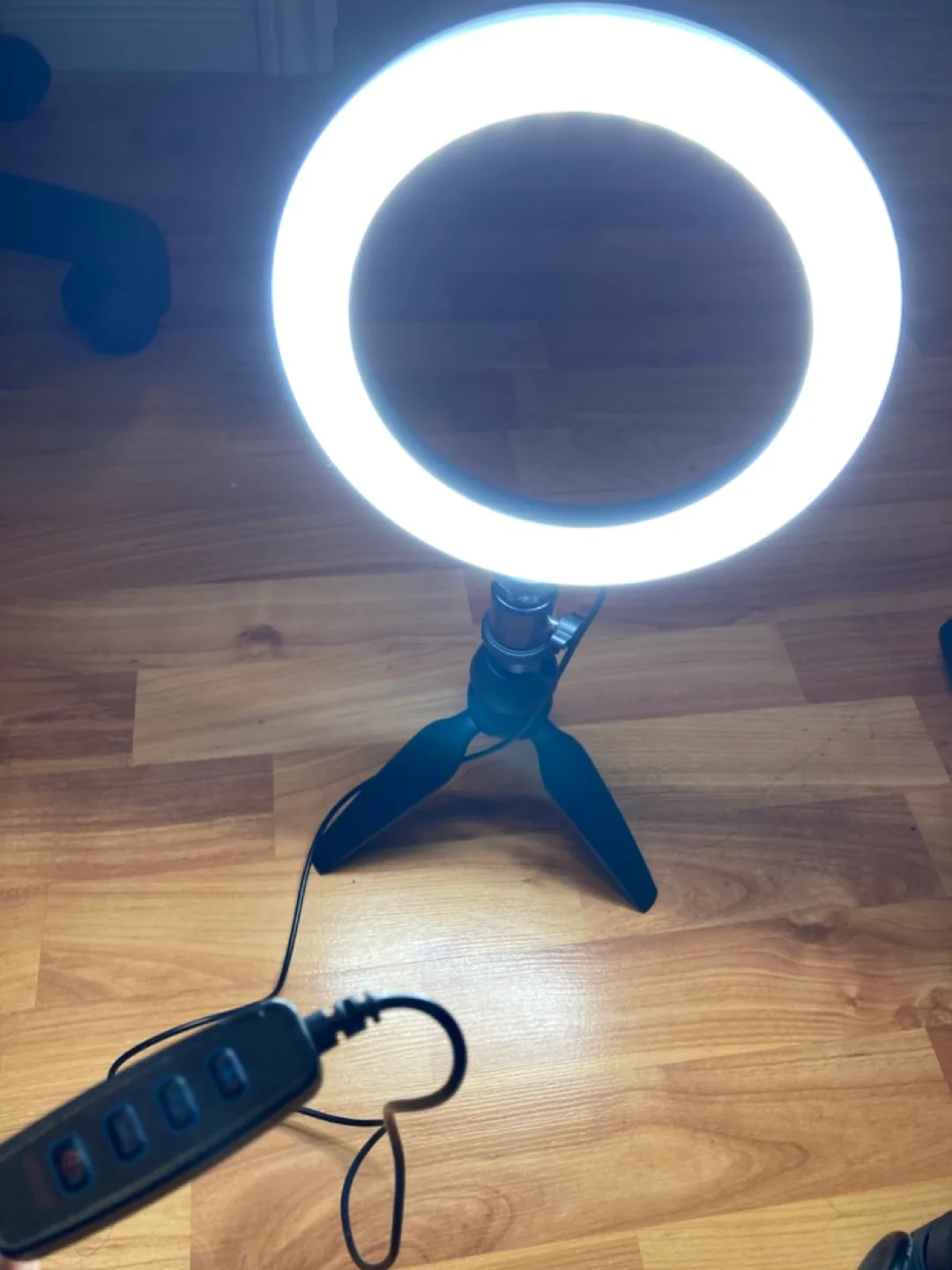 Ring Light with Tripod image indicator(2)