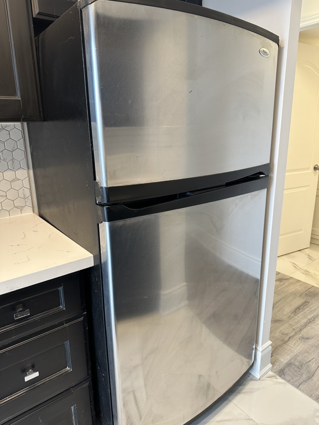 Whirlpool Top-Freezer Refrigerator - photo 2