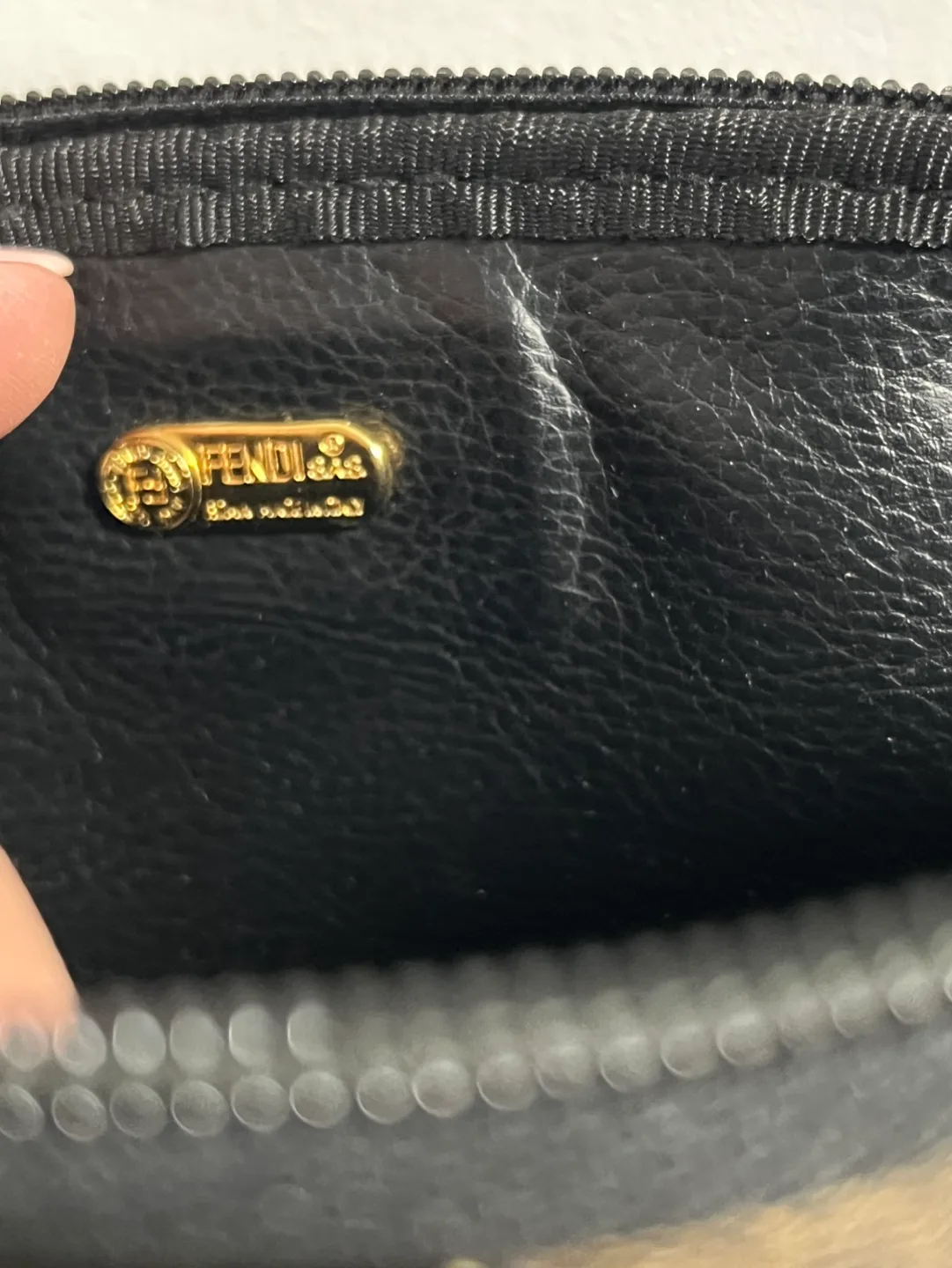 🏆FENDI🏆 drawstring side pouch 💯%AUTHENTIC image indicator(6)