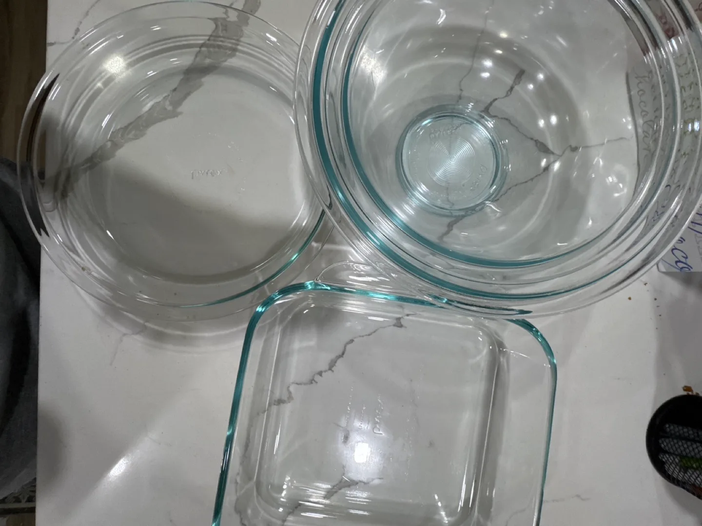 4 pcs Pyrex Glass Baking Dishes MOVING SALE #freecycle thumbnail