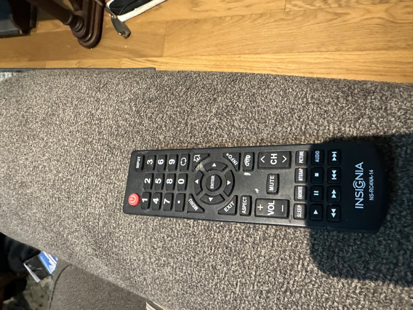 Insignia 50 inch LED TV image indicator(2)