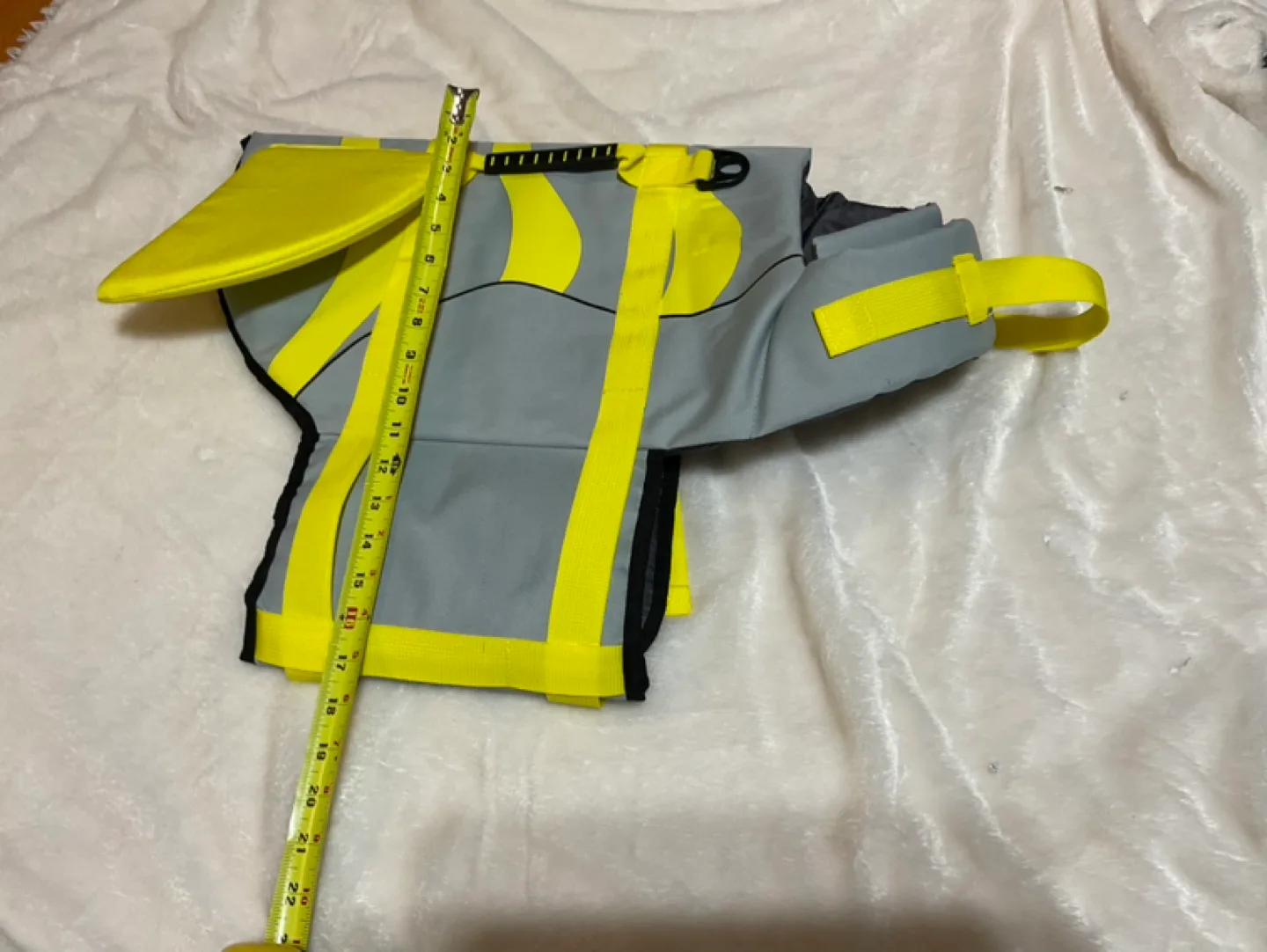 Dog Life Jacket - Shark Fin #freecycle image indicator(2)