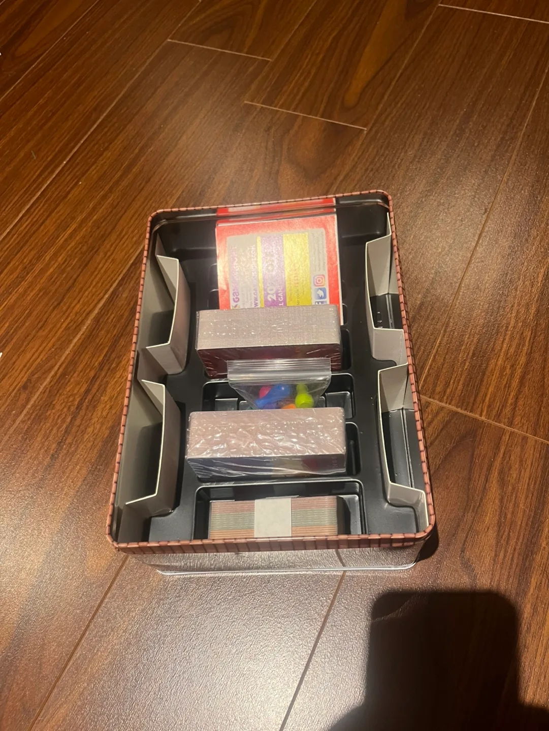 Sushi Go Party! Deluxe Pick and Pass Card Game image indicator(3)